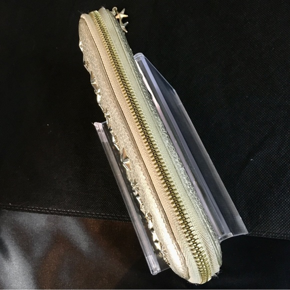 JIMMY CHOO Metallic Gold Lambskin & Silver and Gold Stars Continental Zip Wallet - Picture 5 of 17